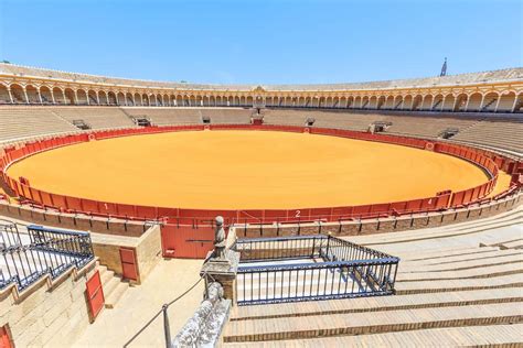 Plaza de Toros de la Maestranza: İspanya'nın Güneyinde Bir Tarihi Arenada Zaferin Coşkusunu Hissedin!